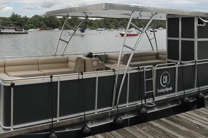 2 hours / Sightseeing Boat cruise Drinks Included - Seeing Belgrade from the Sava and Danube