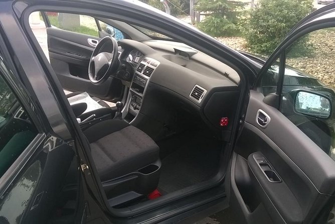 Airport Transfer in Belgrade, Serbia - What the drivers add to a simple ride