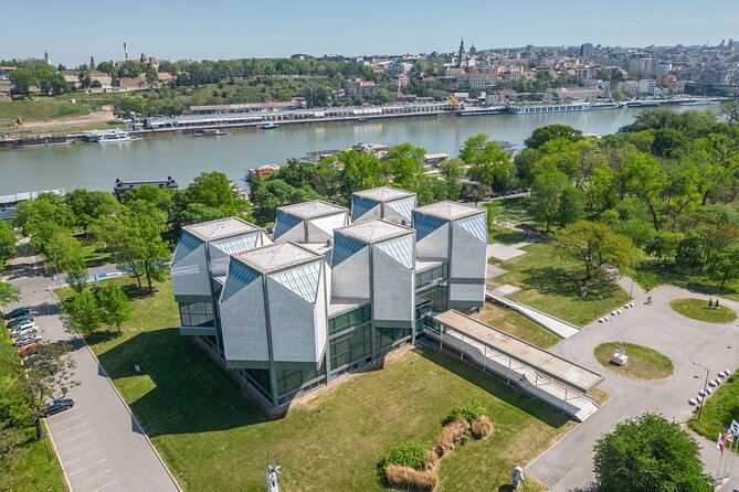 Architecture of New Belgrade - Brutalism Decoded - Passing the Government Building and the Soviet break