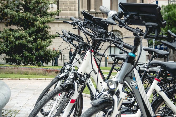 Belgrade E-Bike Tour: Power Glide! - Parliament and the first glimpse of central Belgrade