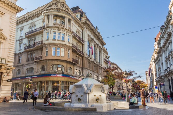 Belgrade Layouver Tour from Airport to City - The Millenary Monument in five minutes