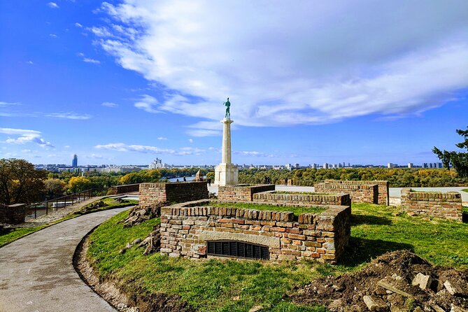 Belgrade Old City 2-Hour Walking Tour - Entering Kalemegdan through old fortress gates