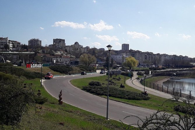 Belgrade sightseeing by car - Central Belgrade from the car window