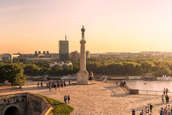 Explore Belgrade’s Art and Culture with a Local - Ulična galerija brings art into the street