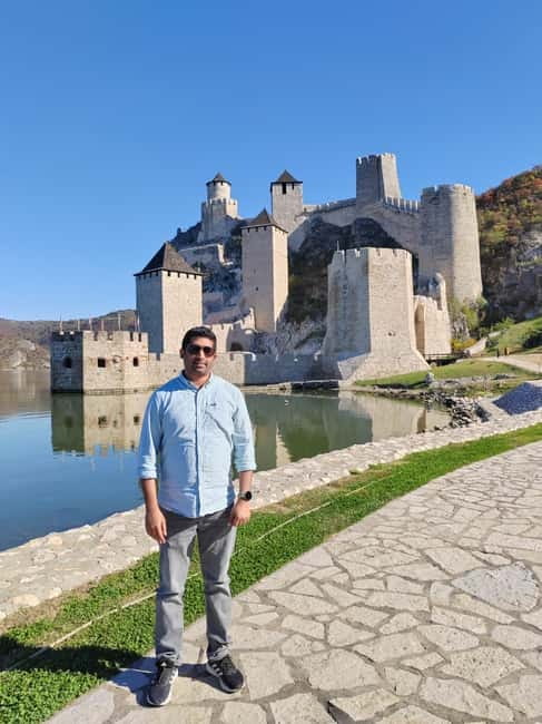 From Belgrade: 3 Danube Fortresses Guided Day Trip - What the guide adds to the day