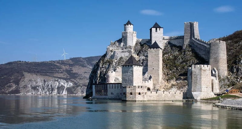 From Belgrade: 3 Danube Fortresses Guided Day Trip - Golubac Fortress, the dramatic opening stop