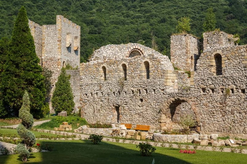 From Belgrade: Gems of Eastern Serbia Tour - Lunch at Gornjak, with time to slow down