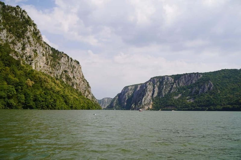 From Belgrade: Golubac Fortress and Iron Gate Gorge Tour - Kapetan Mišin Breg and a proper Serbian lunch