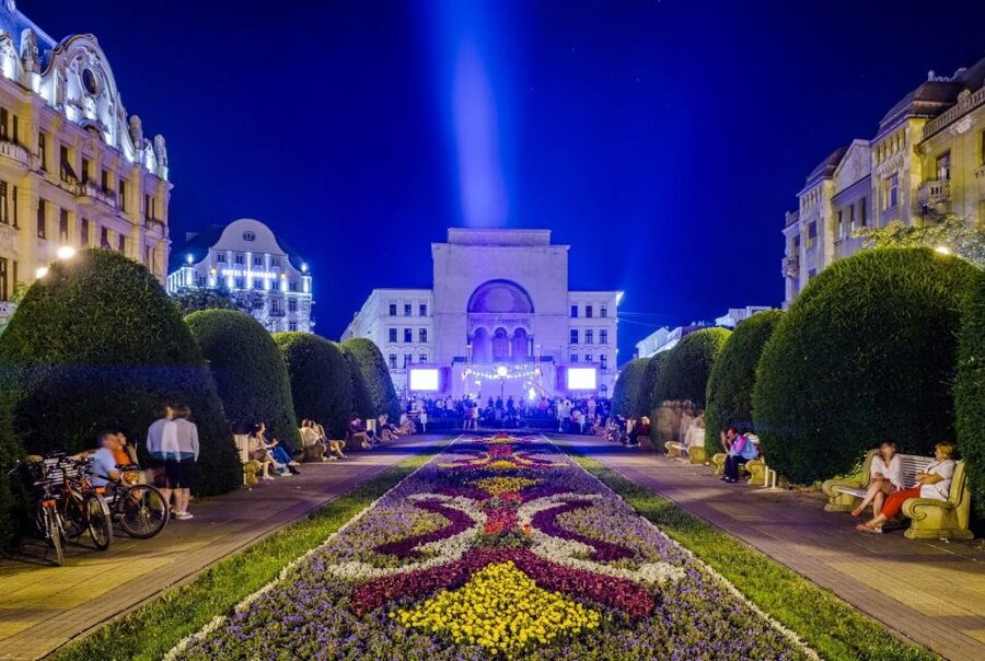 From Belgrade: Private Day Trip to Romania - The cathedral, Opera House, and Liberty Square