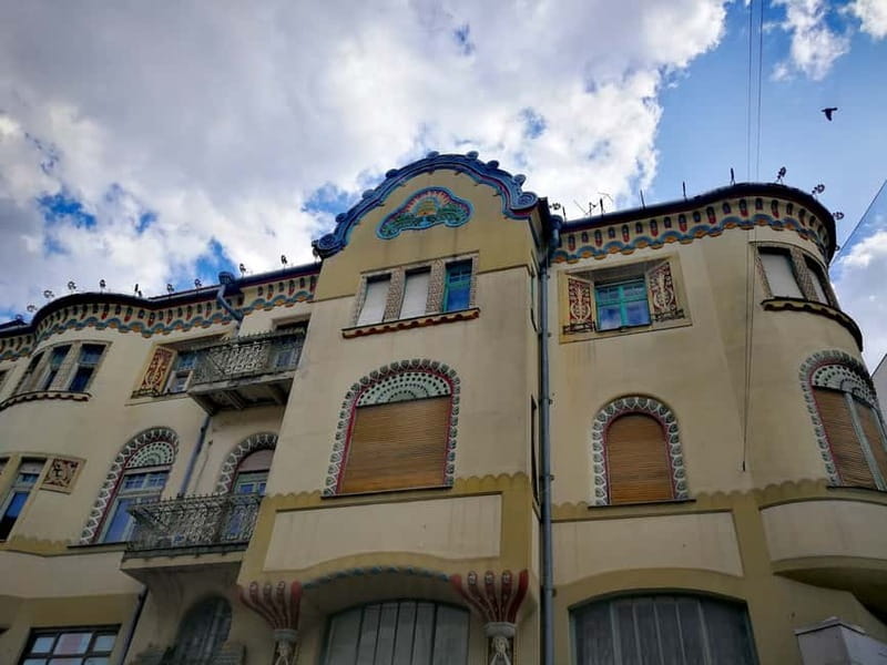 From Belgrade: Subotica and Palic Full-Day Trip with winery - The synagogue visit and what it adds