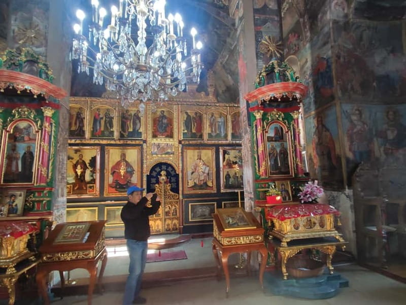 From Novi Sad: Sremski Karlovci and Krusedol Monastery Tour - Bermet, a wine with a Titanic connection