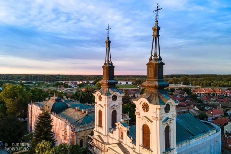 From Novi Sad: Sremski Karlovci and Krusedol Monastery Tour - Sremski Karlovci, a compact Baroque town