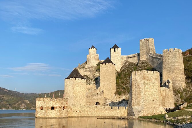 Golubac Fortress w/Iron Gate Speed Boat & Rakija Distillery tour - Transport, weather, and group size