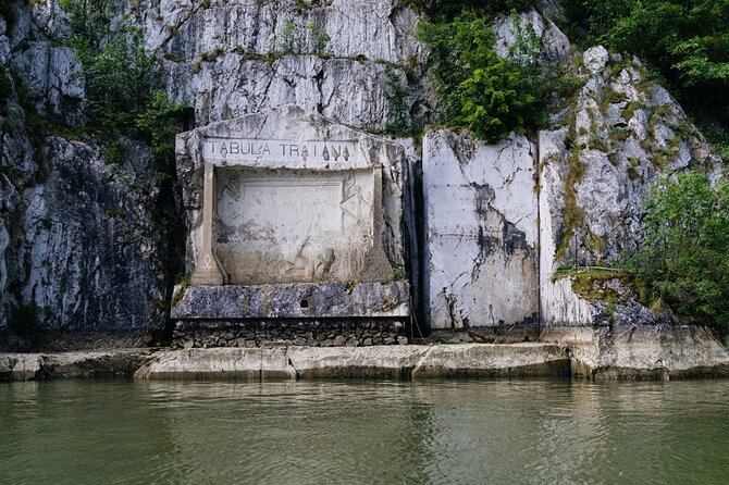 Iron Gate NP Tour with 1-hour speedboat ride + 2 viewpoints - The speedboat ride through Iron Gate National Park