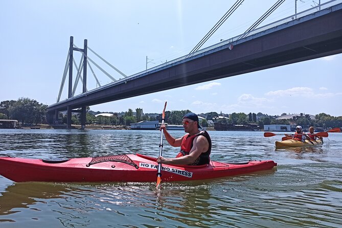 Kayaking under Belgrade bridges - The safety record matters on a river route
