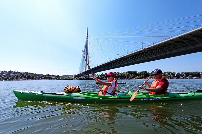 Kayaking under Belgrade bridges - What the licensed guide adds