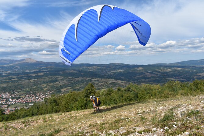 Paragliding Tandem Flight Experience in Sokobanja - Stefan’s role makes a difference