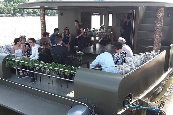 Private Boat Tour in Belgrade - Getting to Bežanijski zimovnik 27