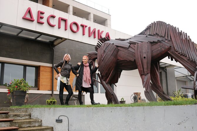 Private Wine Tour in Royal Region - Topola’s King’s Winery and the Trijumf story