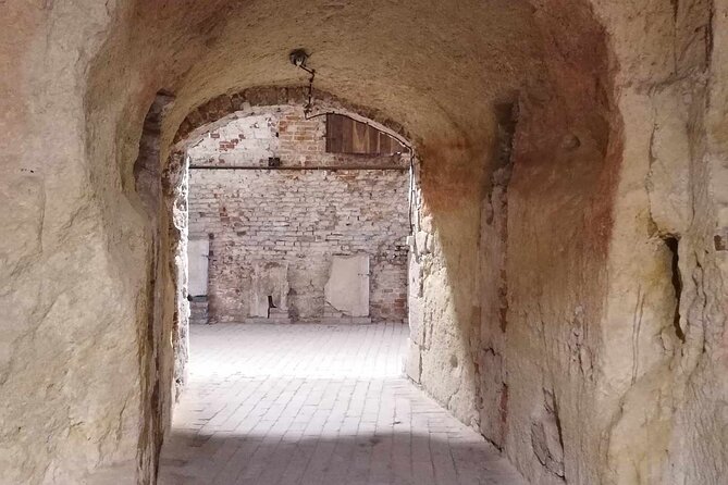 Underground Secrets of Belgrade - Barutana: gunpowder, sarcophagi, and stone fragments