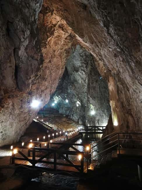 Zlatibor tour - Gold gondola, Stopic cave, Sirogojno & falls - Small details that can improve your day